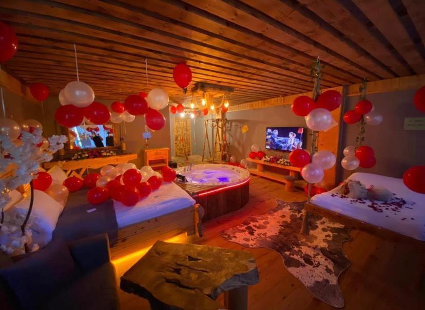 Wooden Palace V.I.P Suit Rize Exterior foto